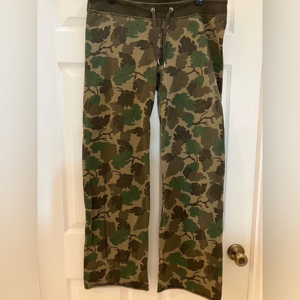 Lucky Brand Green Leaf Camo pants